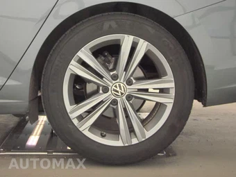 2024 Volkswagen Jetta SE - miniatura 12