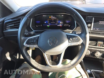2024 Volkswagen Jetta SE - miniatura 16