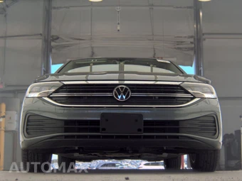2024 Volkswagen Jetta SE - miniatura 3