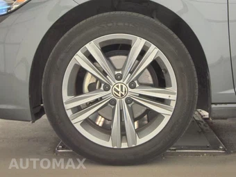 2024 Volkswagen Jetta SE - miniatura 9