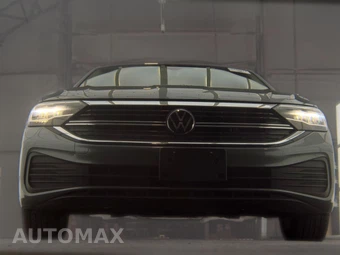 2024 Volkswagen Jetta SE – miniatura 3