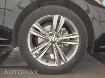 2024 Volkswagen Jetta SE - miniatura 10