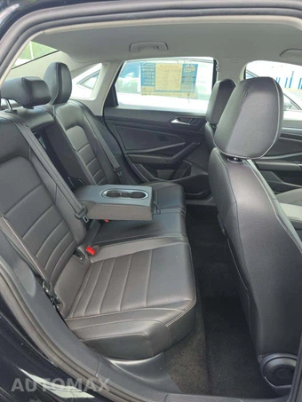 2024 Volkswagen Jetta SE - miniatura 16