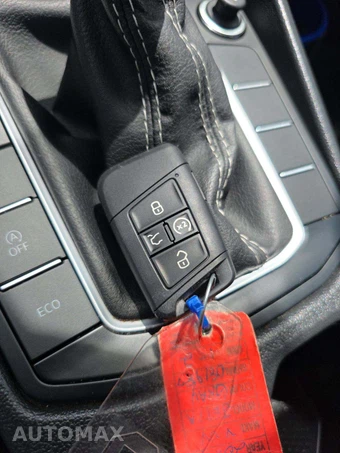 2024 Volkswagen Jetta SE - miniatura 8