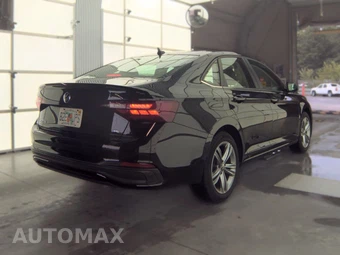 2024 Volkswagen Jetta SE – miniatura 5
