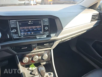 2024 Volkswagen Jetta SE – miniatura 17