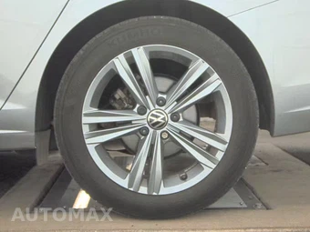 2024 Volkswagen Jetta SE – miniatura 12