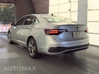 2024 Volkswagen Jetta SE – miniatura 8