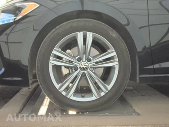 2024 Volkswagen Jetta SE – miniatura 9