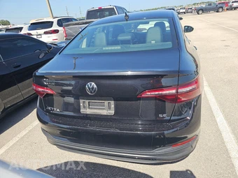 2024 Volkswagen Jetta SE – miniatura 5