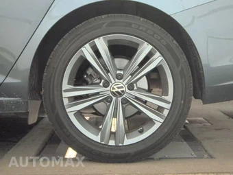 2024 Volkswagen Jetta SE – miniatura 12