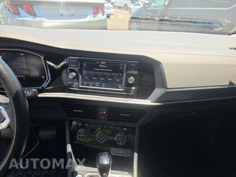 2024 Volkswagen Jetta SE – miniatura 11