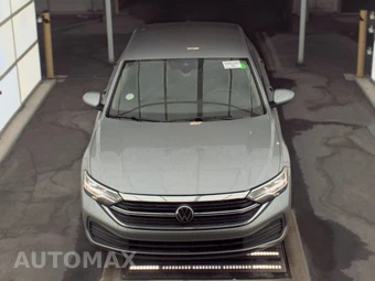 2024 Volkswagen Jetta SE - miniatura 2