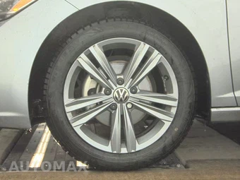 2024 Volkswagen Jetta SE - miniatura 9