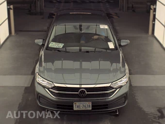 2024 Volkswagen Jetta SE – miniatura 2