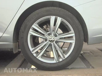 2024 Volkswagen Jetta SE – miniatura 12