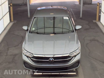 2024 Volkswagen Jetta SE – miniatura 2