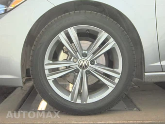 2024 Volkswagen Jetta SE – miniatura 9