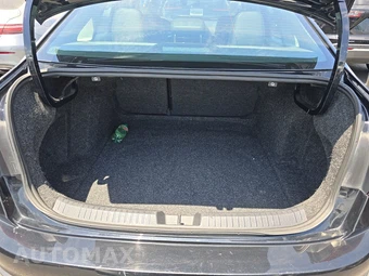2024 Volkswagen Jetta SE – miniatura 17