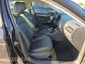 2024 Volkswagen Jetta SE – miniatura 8
