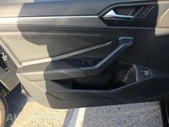 2024 Volkswagen Jetta SE – miniatura 9