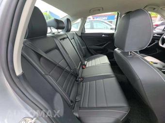2024 Volkswagen Jetta SE - miniatura 16