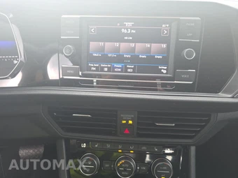2024 Volkswagen Jetta SE – miniatura 11