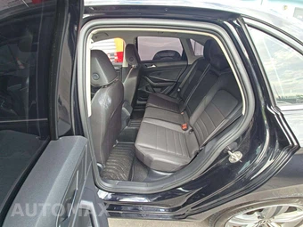 2024 Volkswagen Jetta SE – miniatura 10