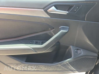 2024 Volkswagen Jetta SE – miniatura 15