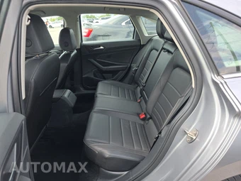 2024 Volkswagen Jetta SE - miniatura 19