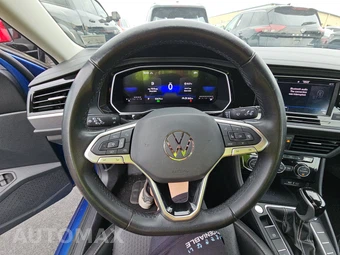 2024 Volkswagen Jetta SE – miniatura 16