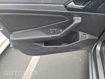 2024 Volkswagen Jetta SE – miniatura 9