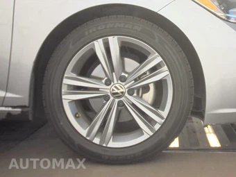 2024 Volkswagen Jetta SE - miniatura 10