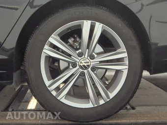 2024 Volkswagen Jetta SE - miniatura 12
