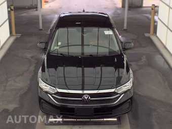 2024 Volkswagen Jetta SE - miniatura 2