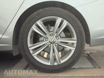 2024 Volkswagen Jetta SE – miniatura 12