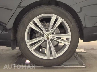 2024 Volkswagen Jetta SE – miniatura 12