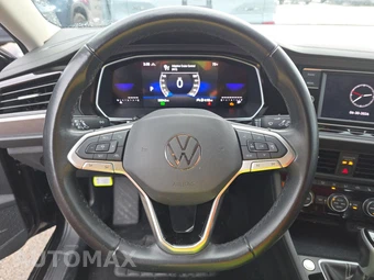 2024 Volkswagen Jetta SE - miniatura 16