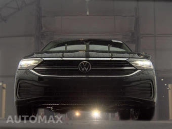 2024 Volkswagen Jetta SE - miniatura 3