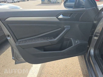 2024 Volkswagen Jetta SE – miniatura 15