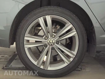 2024 Volkswagen Jetta SE - miniatura 11