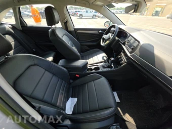2024 Volkswagen Jetta SE – miniatura 8