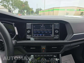 2024 Volkswagen Jetta SE - miniatura 10