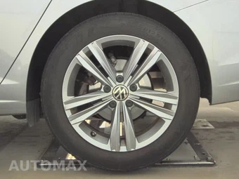 2024 Volkswagen Jetta SE – miniatura 12