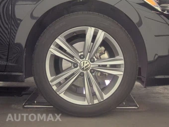 2024 Volkswagen Jetta SE - miniatura 10