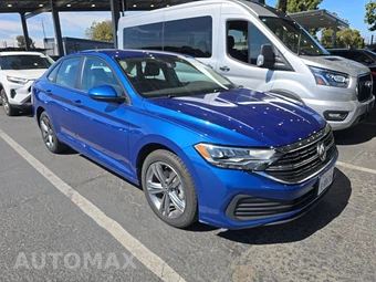 2024 Volkswagen Jetta SE – miniatura 3