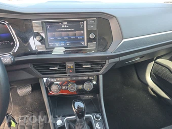 2024 Volkswagen Jetta SE - miniatura 17
