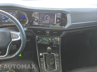 2024 Volkswagen Jetta SE - miniatura 11