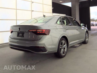 2024 Volkswagen Jetta SE – miniatura 5
