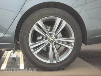 2024 Volkswagen Jetta SE - miniatura 12